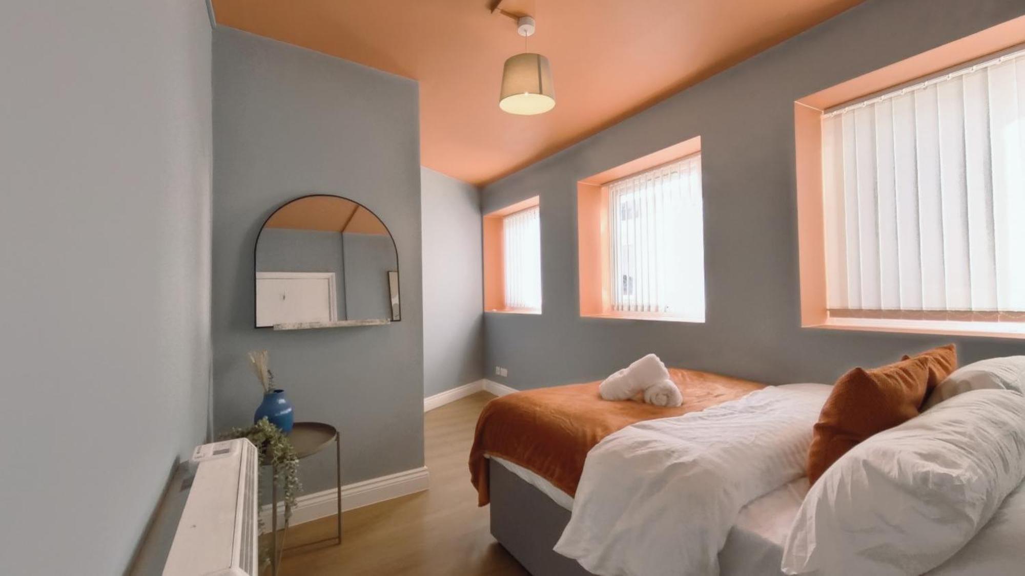 Group Bookings: Up To 30 Guests Across 5 Spacious Flats! Keyless Access Free Wifi & Parking Birmingham Esterno foto