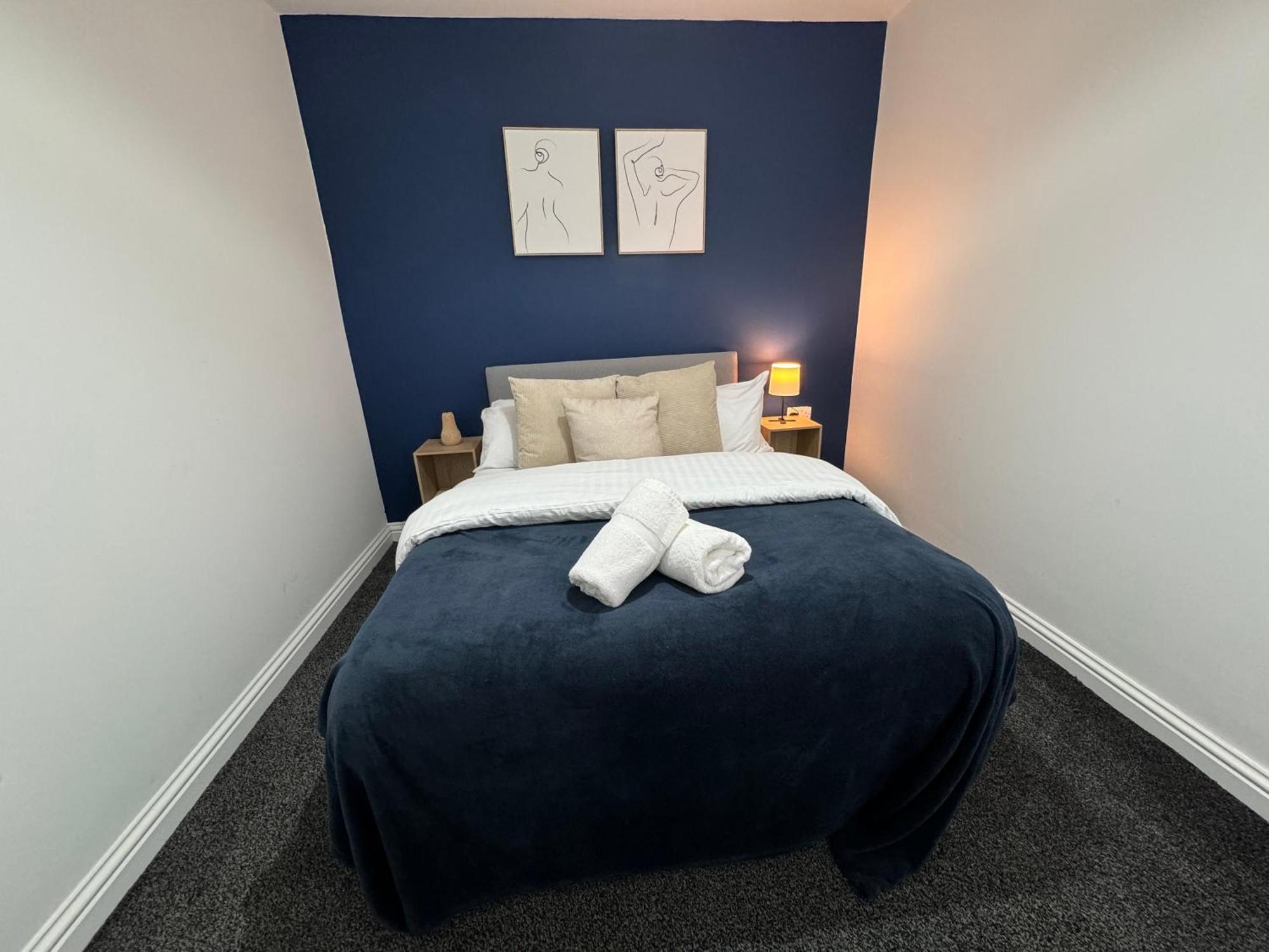 Group Bookings: Up To 30 Guests Across 5 Spacious Flats! Keyless Access Free Wifi & Parking Birmingham Esterno foto