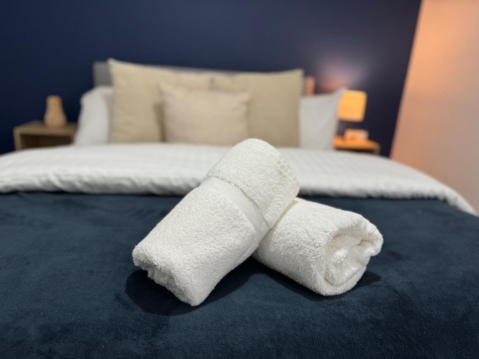Group Bookings: Up To 30 Guests Across 5 Spacious Flats! Keyless Access Free Wifi & Parking Birmingham Esterno foto